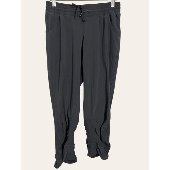 Athleta Gray Prima Capri Jogger Pants Size 2 - Picture 2 of 6